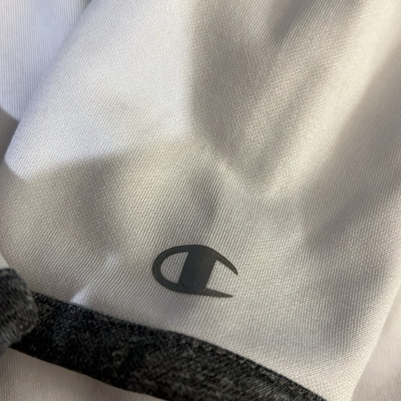Champion pull over shirt - Picture 3 of 7